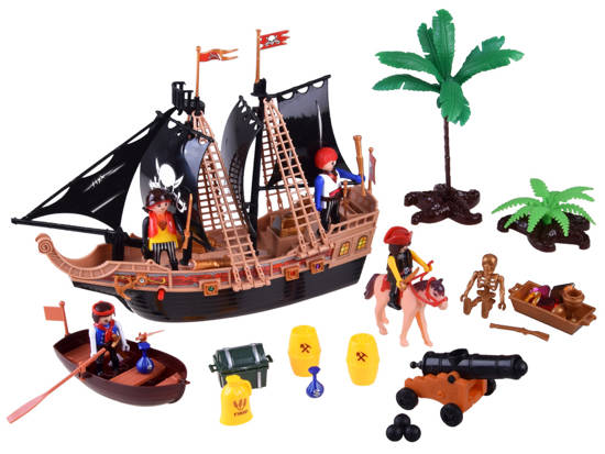 A set of pirate ship figures cannon sound ZA4365