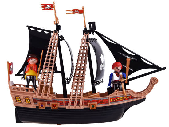 A set of pirate ship figures cannon sound ZA4365