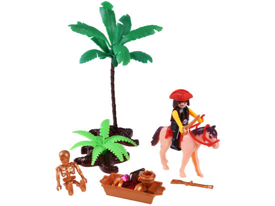 A set of pirate ship figures cannon sound ZA4365