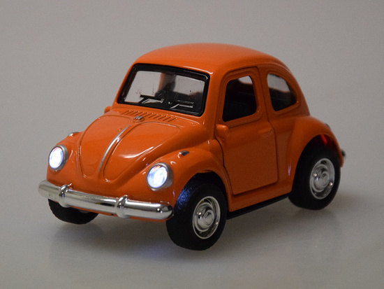 Beetle car, metal toy car, opening doors, light, sound ZA4991