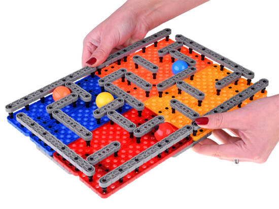 Blocks maze track for balls 193 ele arcade game ZA4695