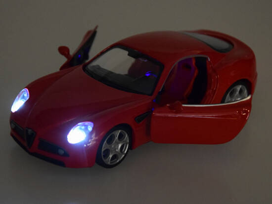 Car metal model Alfa Romeo 8C Competizione scale 1:32 lights ZA4607