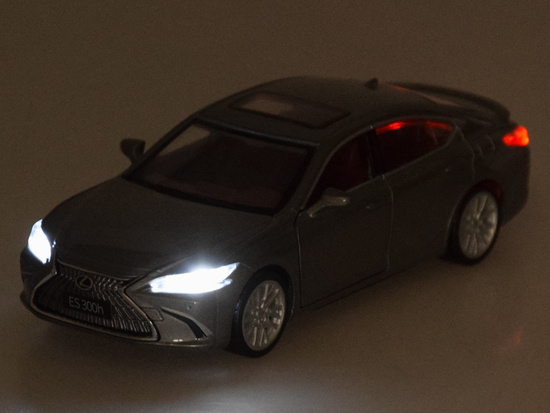 Collector's model Lexus ES300h 1:35 metal car light sound ZA5051