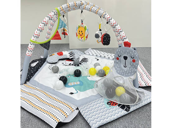 Contrasting mat with balls for babies ZA4424