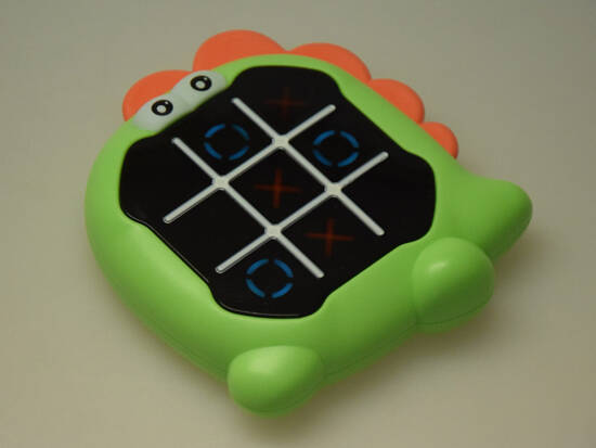 Electronic Game Dinosaur 3in1 Tic Tac Toe Memory GR0704