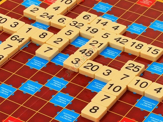 GAME NUMBERS IN BRAIN  logic board game GR0248