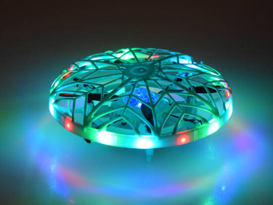 Hand-controlled flying disc drone with LED light RC0653