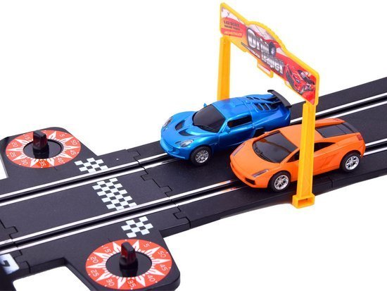 Large Race Track + 2 cars, 787cm RC0546 track