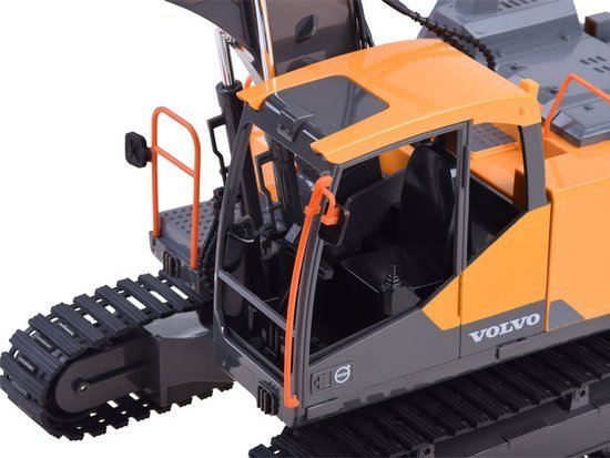 Large VOLVO 3in1 excavator Remote controlled Remote control 3 tips RC0495