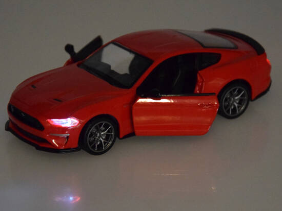 Metal car model 2018 Ford Mustang GT scale 1:34 light sound ZA4616