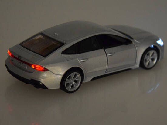 Metal car model Audi RS 7 Sportback scale 1:35 sounds lights ZA4615