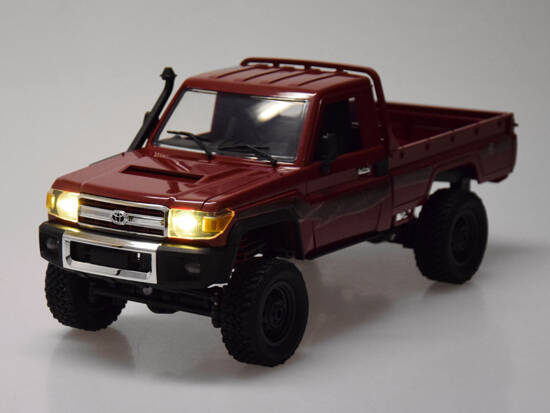 Pickup Truck Toyota Land Cruiser 4x4 Remote Control Car RC0672