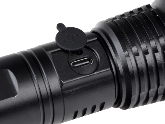 Powerful USB rechargeable LED flashlight, waterproof SP0799