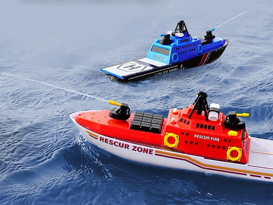 Remotely controlled large firefighting boat floats, shoots water, lights up RC0640