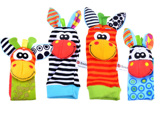 Socks + rattle bands set 4 pcs ZA3304Z