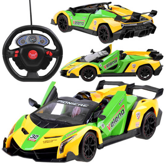 Sports car with opening door + RC0583 remote control