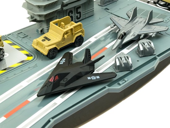 Toy Military set + aircraft ZA2355