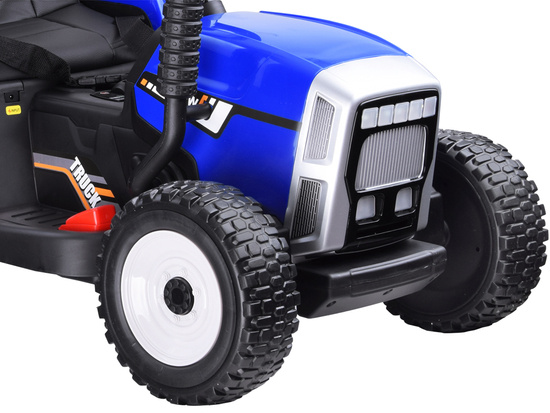 Tractor with a trailer for a battery + PA0242 remote control