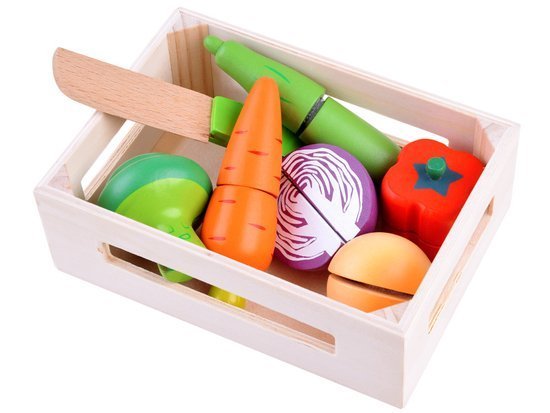 Wooden vegetables for cutting in a box ZA3568