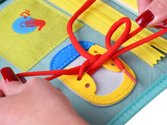 Montessori Manipulative Book - 28 Sensory Activities ZA5943