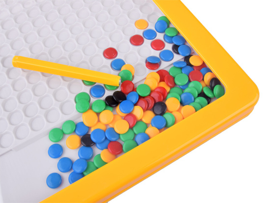 Educational magnetic board with pins for arranging ZA4738