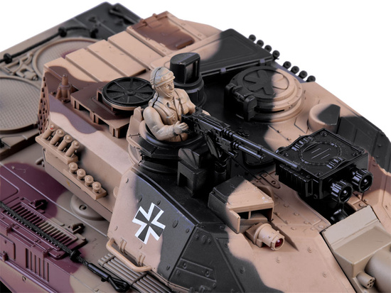 REALISTIC MILITARY TANK LEOPARD 2strzela RC0106