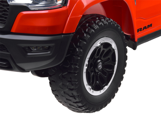 Battery-powered electric car RAM pickup for children 4x4 + remote control PA0322