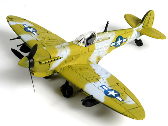 Plastic model for submitting aircraft 1:48 ZA2590