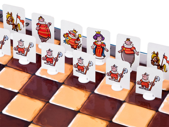 Java Board game teaching the basics of chess CHECKMATE GR0542