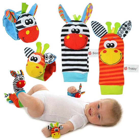 Socks + rattle bands set 4 pcs ZA3304Z