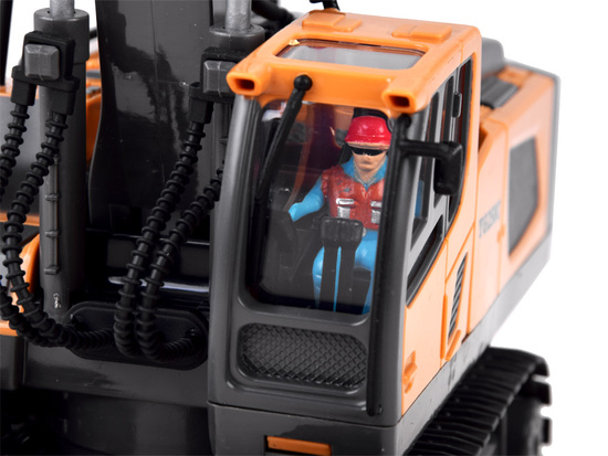 Excavator on crawlers controlled by remote control RC0599