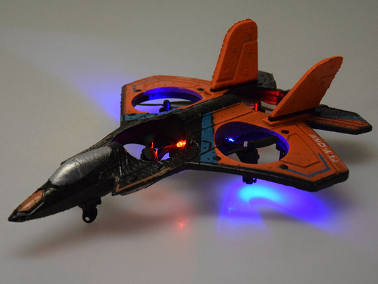 Remote controlled Quadcopter drone - flying vehicle + colored diodes RC0701