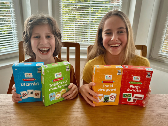 Captain Science EDUseries card game Science Flags of the World KS1201