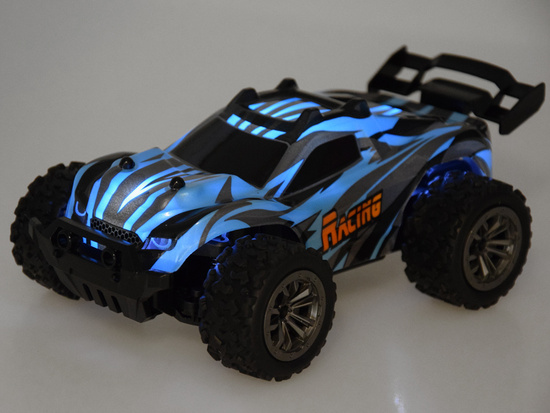 Remote controlled car RAPID MONSTER with remote control + backlight RC0682