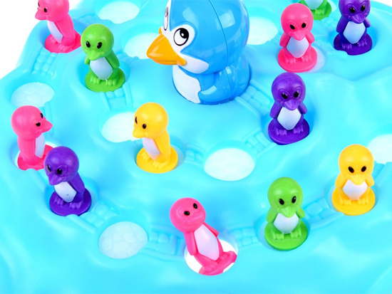 Penguins on the iceberg arcade game GR0433