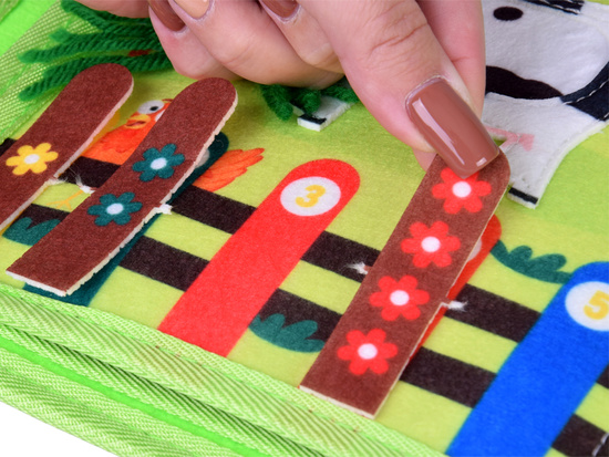 Felt manipulation book FARMA windows Velcro stickers ZA6025