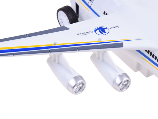 The remote-controlled plane operates on the RC0574