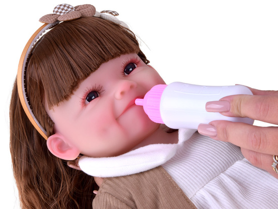 Large Girl Doll 55 cm – Adorable Look and Playful Smile ZA5830