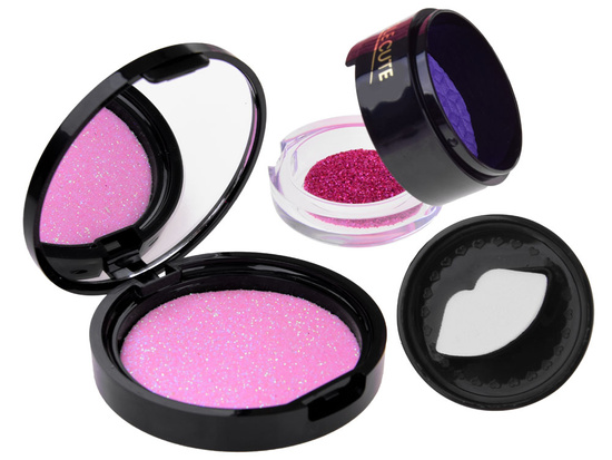 A cosmetic bag with great cosmetics Makeup set ZA4799