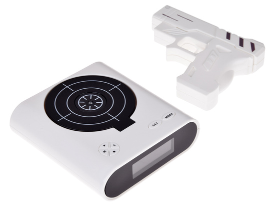 Alarm clock with a gun with a shield game ZA2486