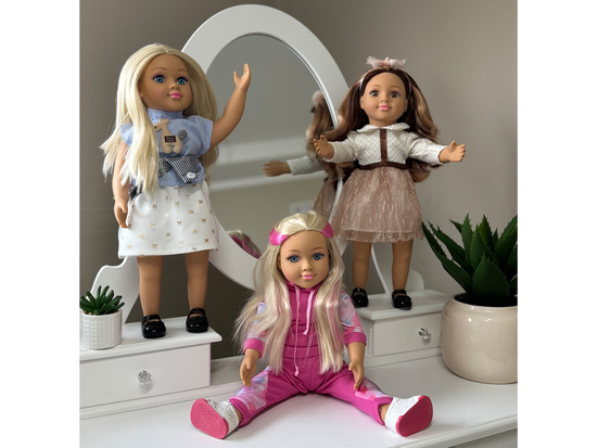 Large, cute 48cm doll in a dress + built-in melody and soft body ZA5842