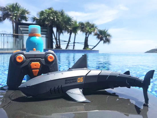 Remote-controlled water shark RC0534