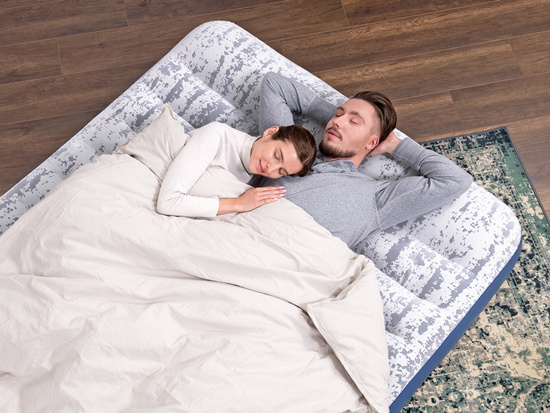 Bestway Camping Mattress 2-Person 300kg 203x152cm - Built-in Pump 67836