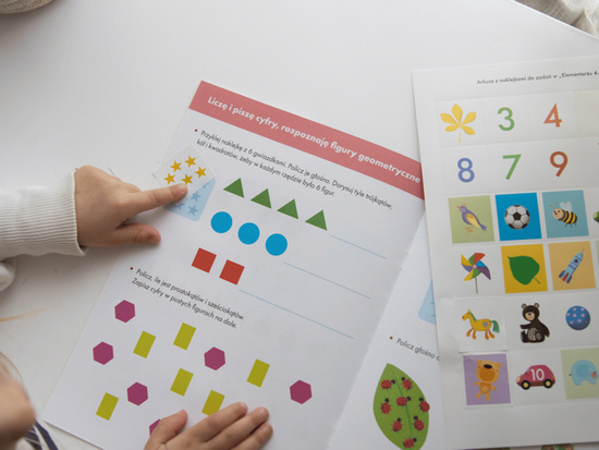 Captain Science Educational Folder for 4-Year-Olds KS1219