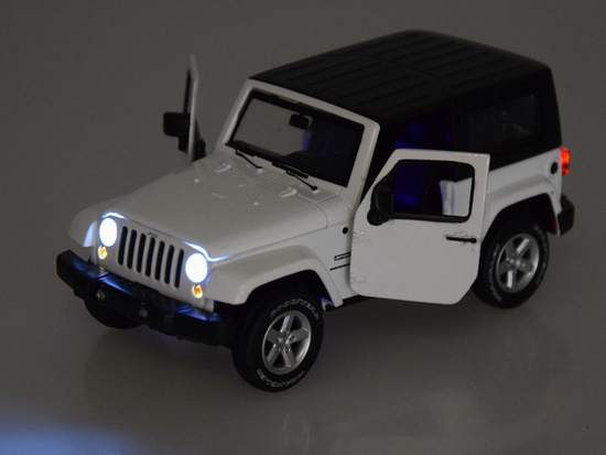 Off-road car Jeep Wrangler 1:32 ZA3751