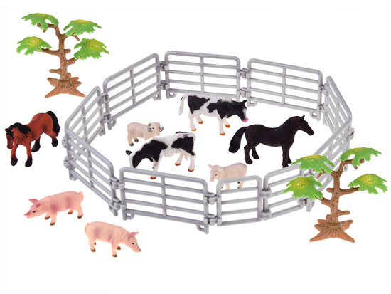 FARM ANIMALS SERIES Large farm + tractor and animals 125pcs ZA4823