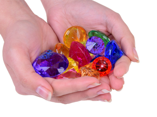 Pirate Chest with Colorful Crystals - Discover Underwater Treasure SP0782