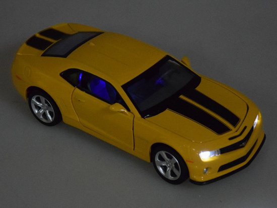 Chevrolet Camaro SS 1:32 light sound ZA3146