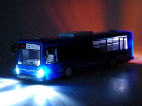 Bus operated with doors opening at RC0282