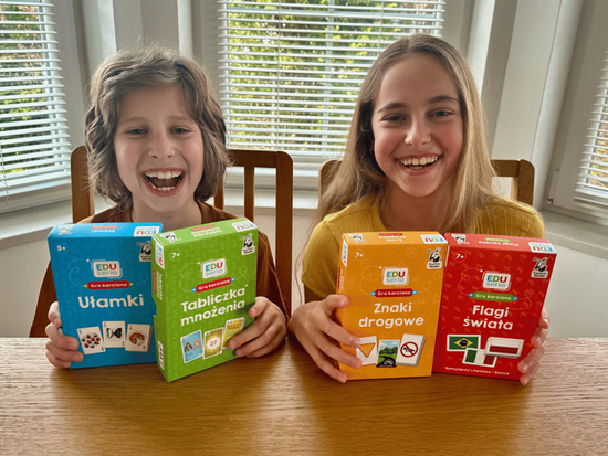 Captain Science EDUseries. Multiplication Table Card Game GR0817